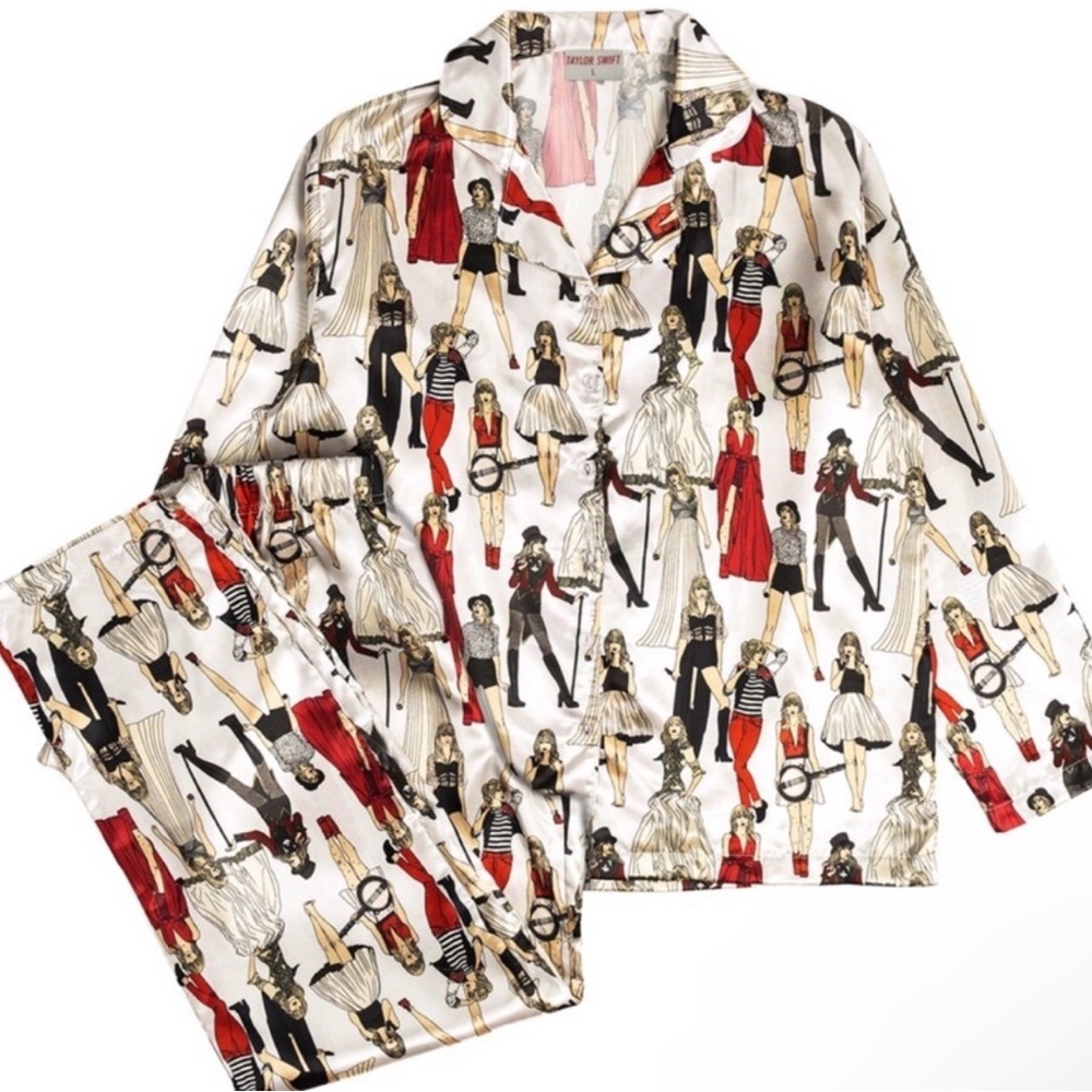 Taylor Swift Red (Taylor’s Version) Long Sleeve Pajama Set